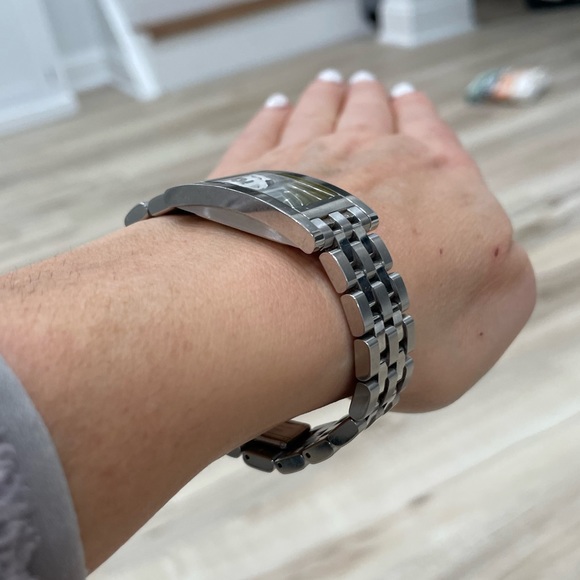 Womens Coach rectangle face silver watch NEEDS BATTERY - Picture 8 of 8